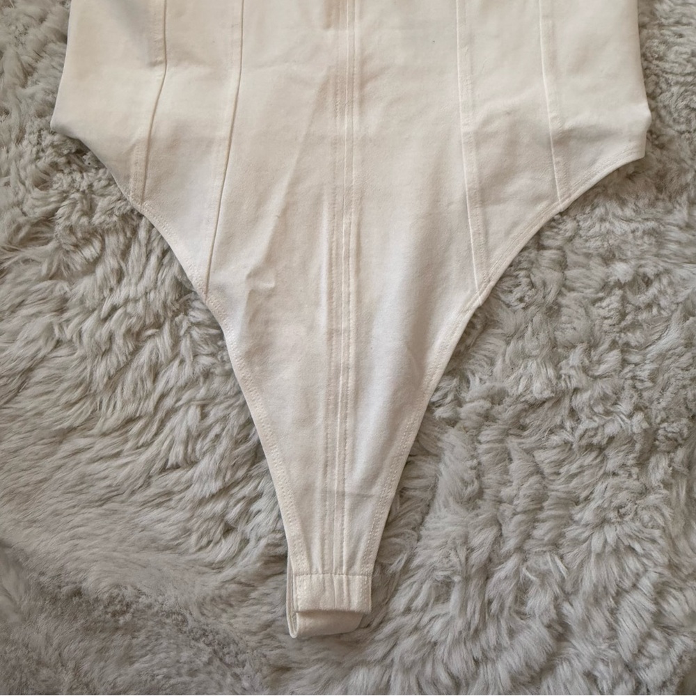 NWOT H&M White Bodysuit - Picture 7 of 8